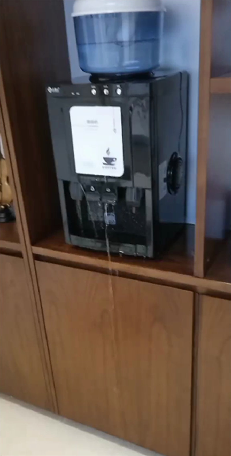 飲水機1.jpg